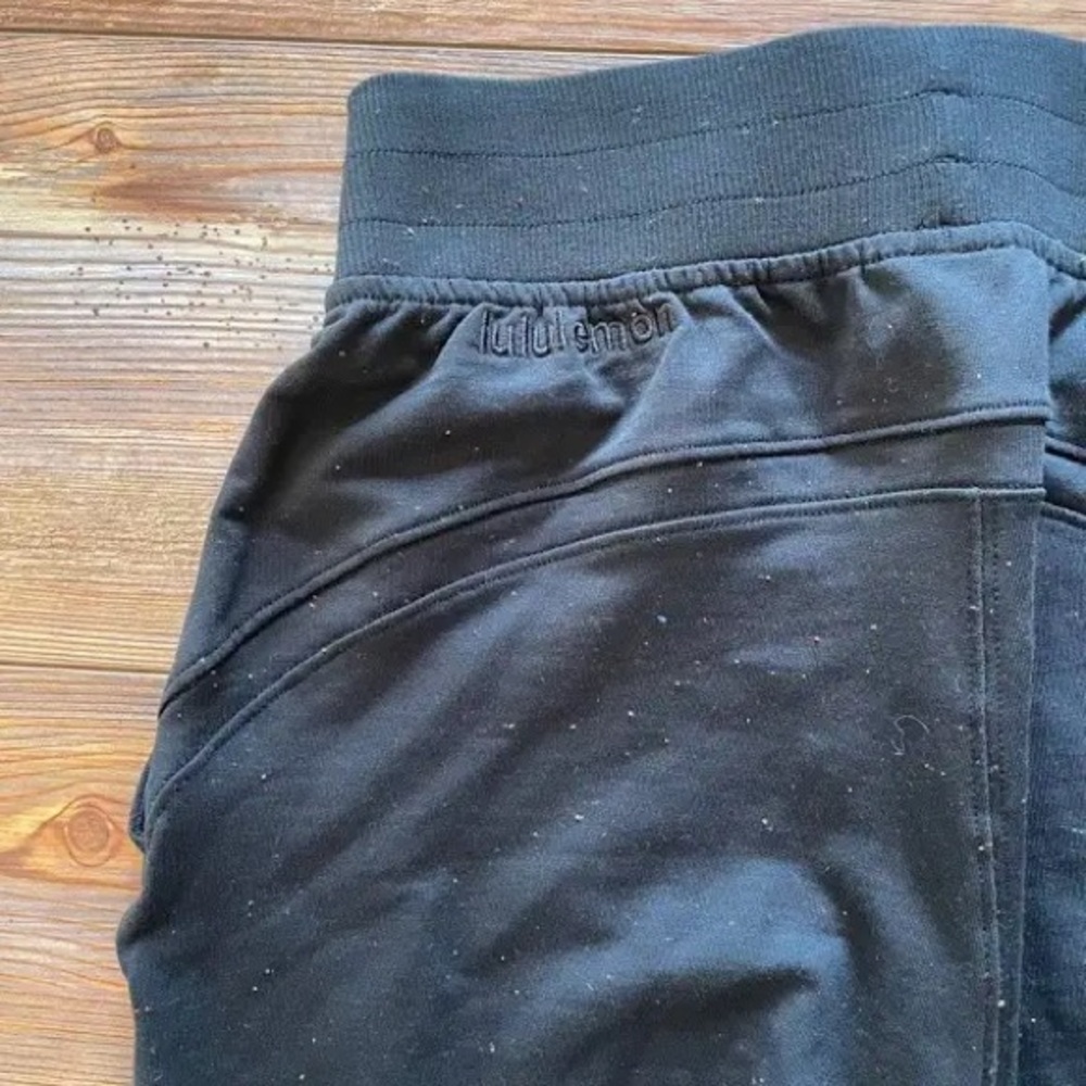 Black Lululemon joggers with multicolored specs. Super soft. Barely worn!!